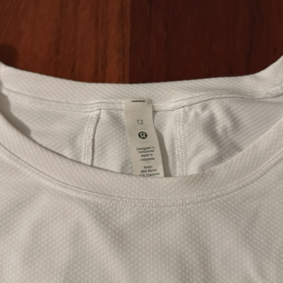 Lululemon License to Train Cut-Resistant Long Sleeve - Picture 2 of 3